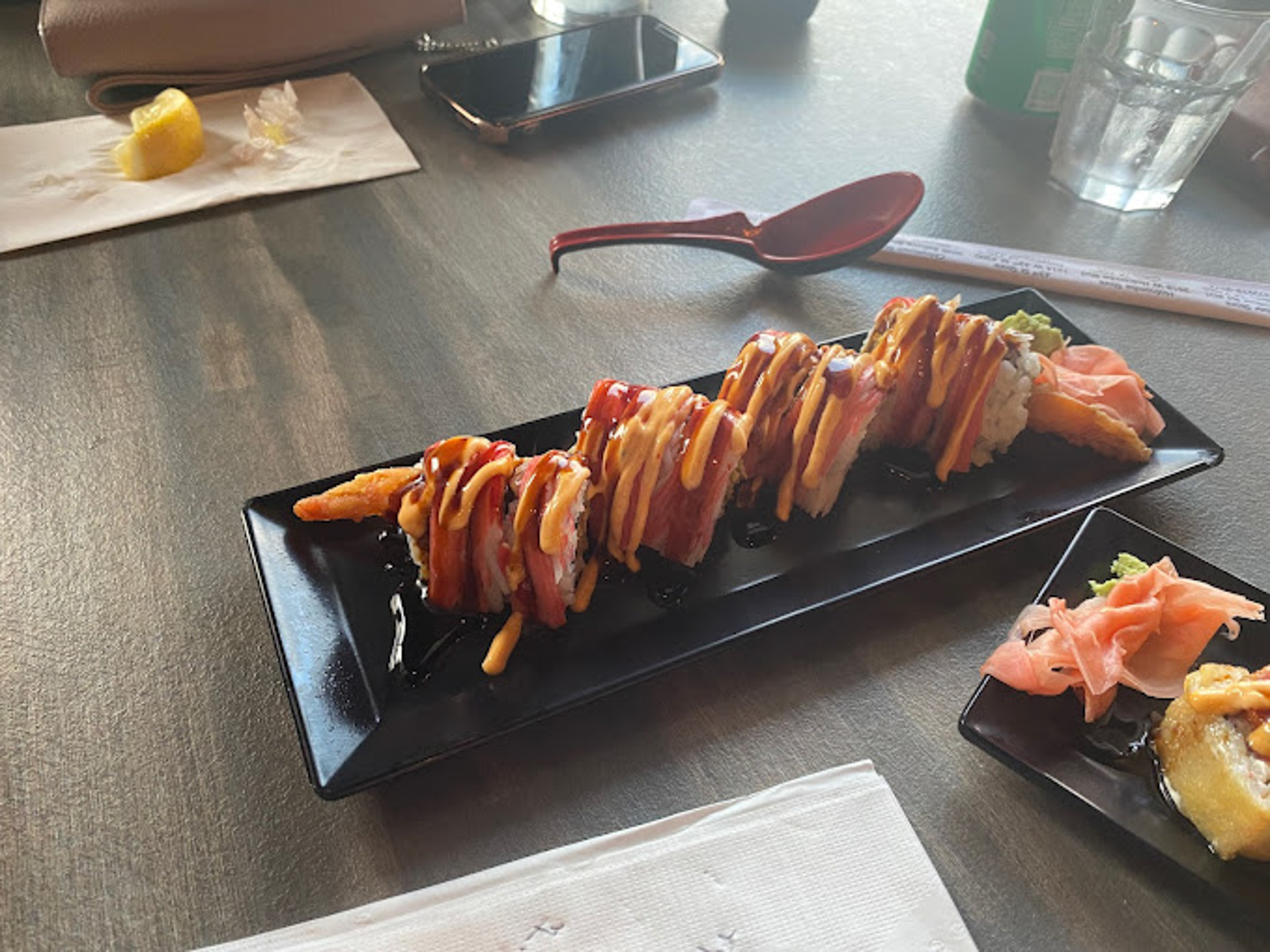 Tamashi-Ramen-and-Sushi_Galleria-Uptown-Location-03